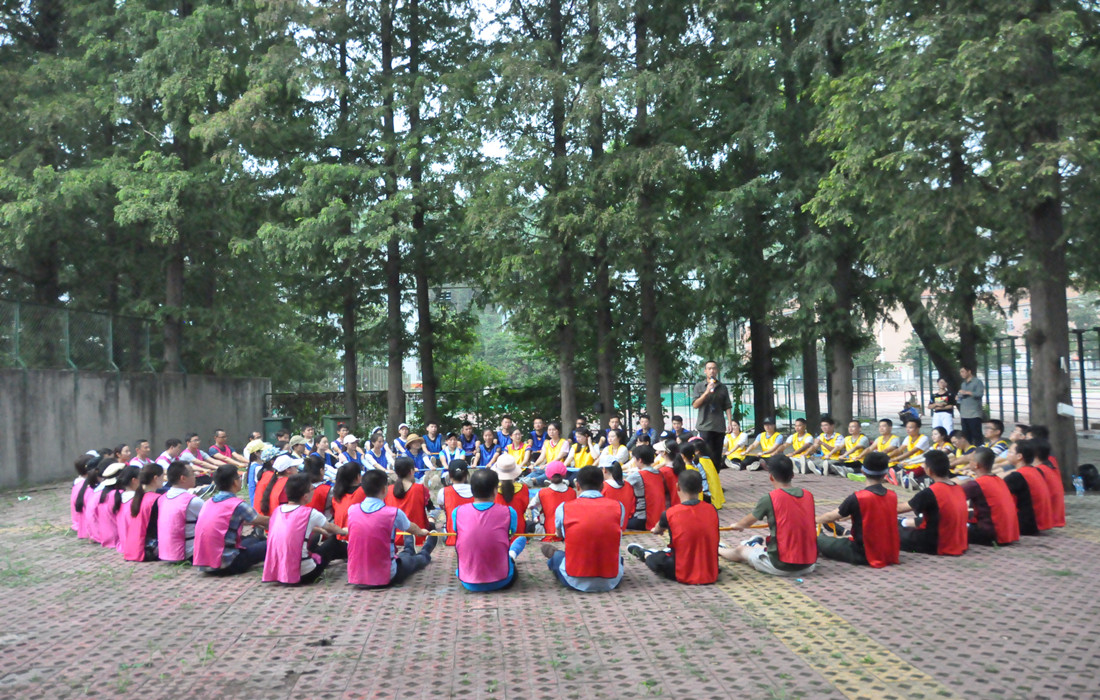 汇聚新生力量，共创国投辉煌 ——5G影院
2018年新员工素质拓展培训1.jpg