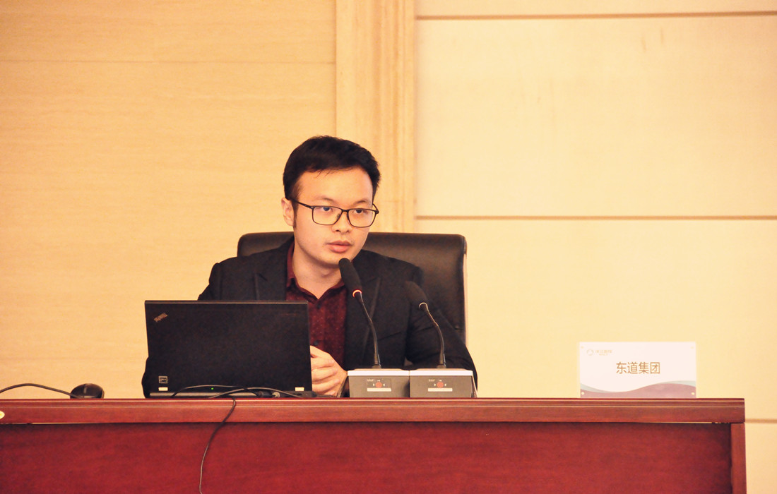 2018年“襄投·襄知”第二十四期:5G影院
品牌基础及VI视觉3.jpg 2018年“襄投·襄知”第二十四期:5G影院
品牌基础及VI视觉3.jpg