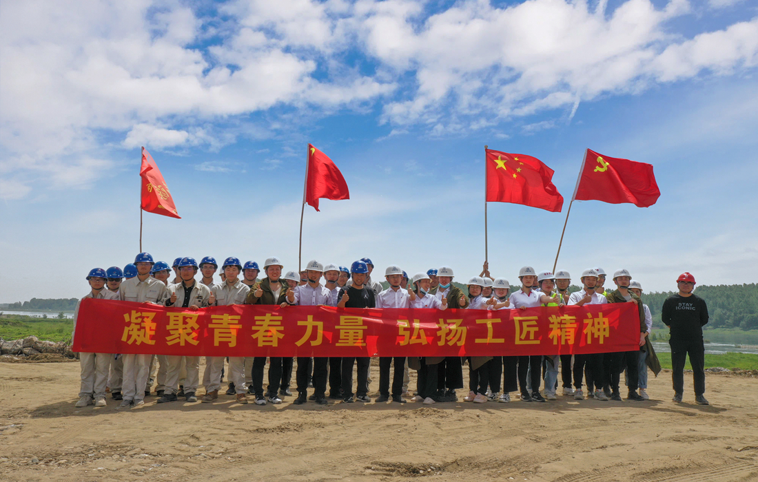 1.大合影.jpg 1.大合影.jpg