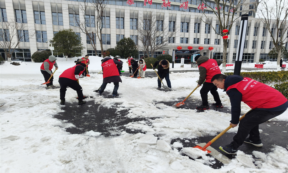 园冶集团除雪1.jpg