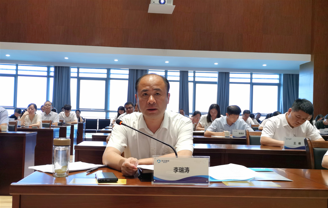 图片2：李书记讲话.jpg