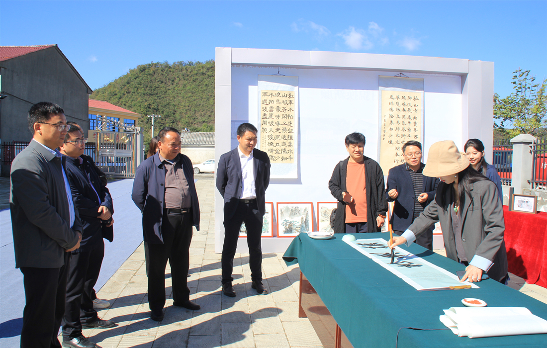 乡村振兴成果展2.jpg
