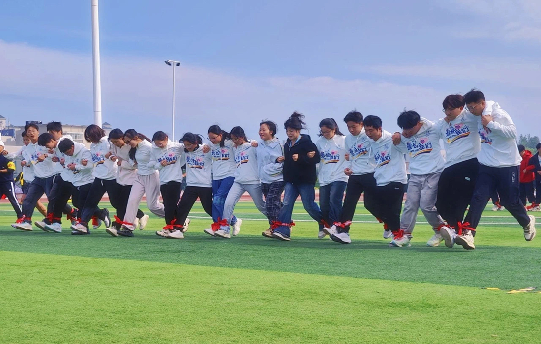 运动会1.jpg 运动会1.jpg