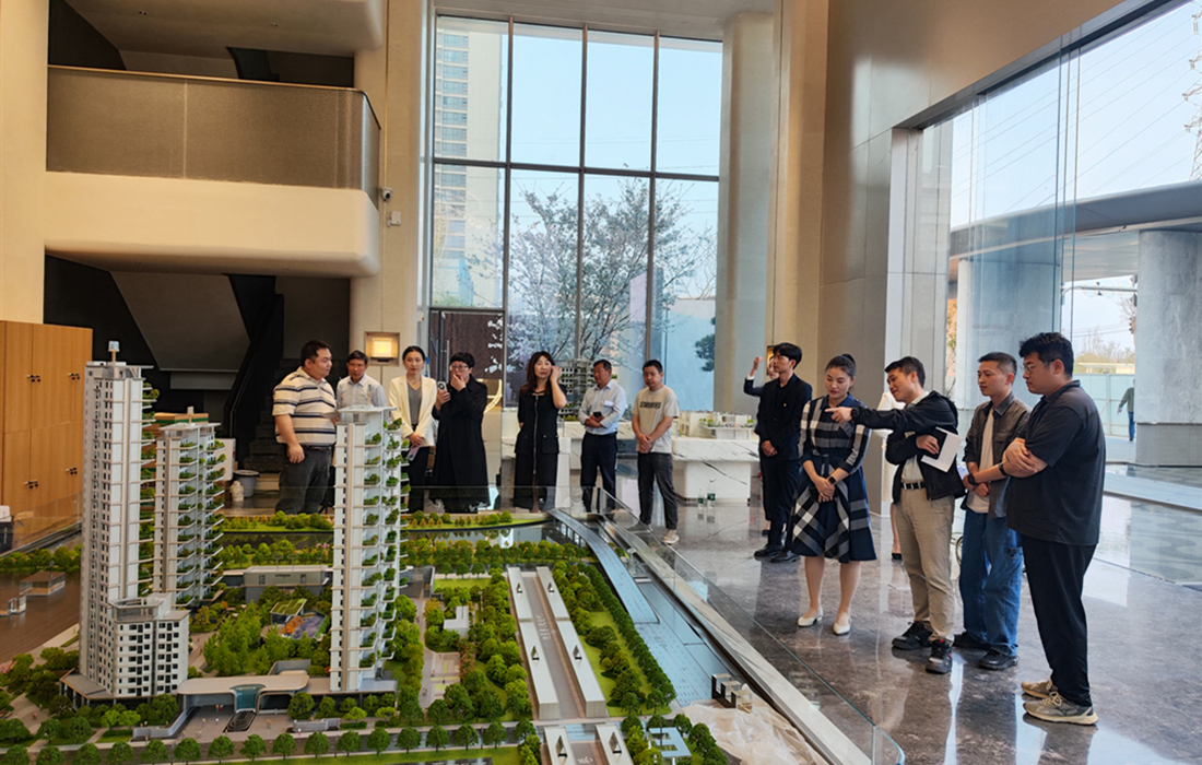 滨江ONE项目参观.jpg