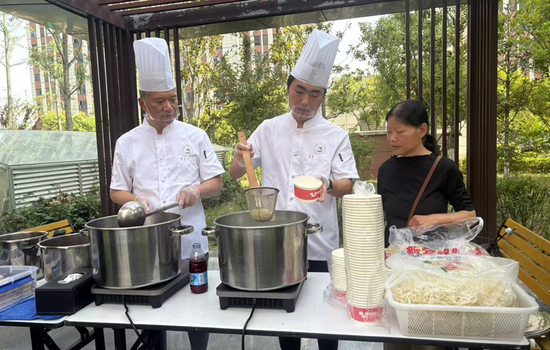 活动现场照片2.jpg 活动现场照片2.jpg