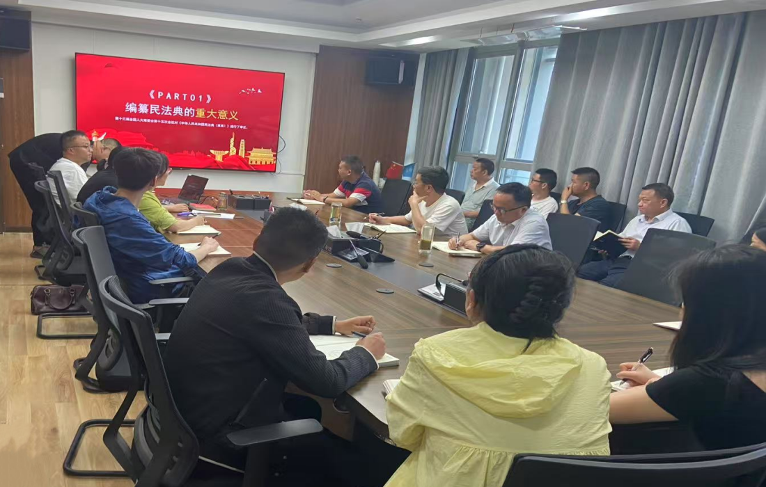 培训现场图_副本.png 培训现场图_副本.png