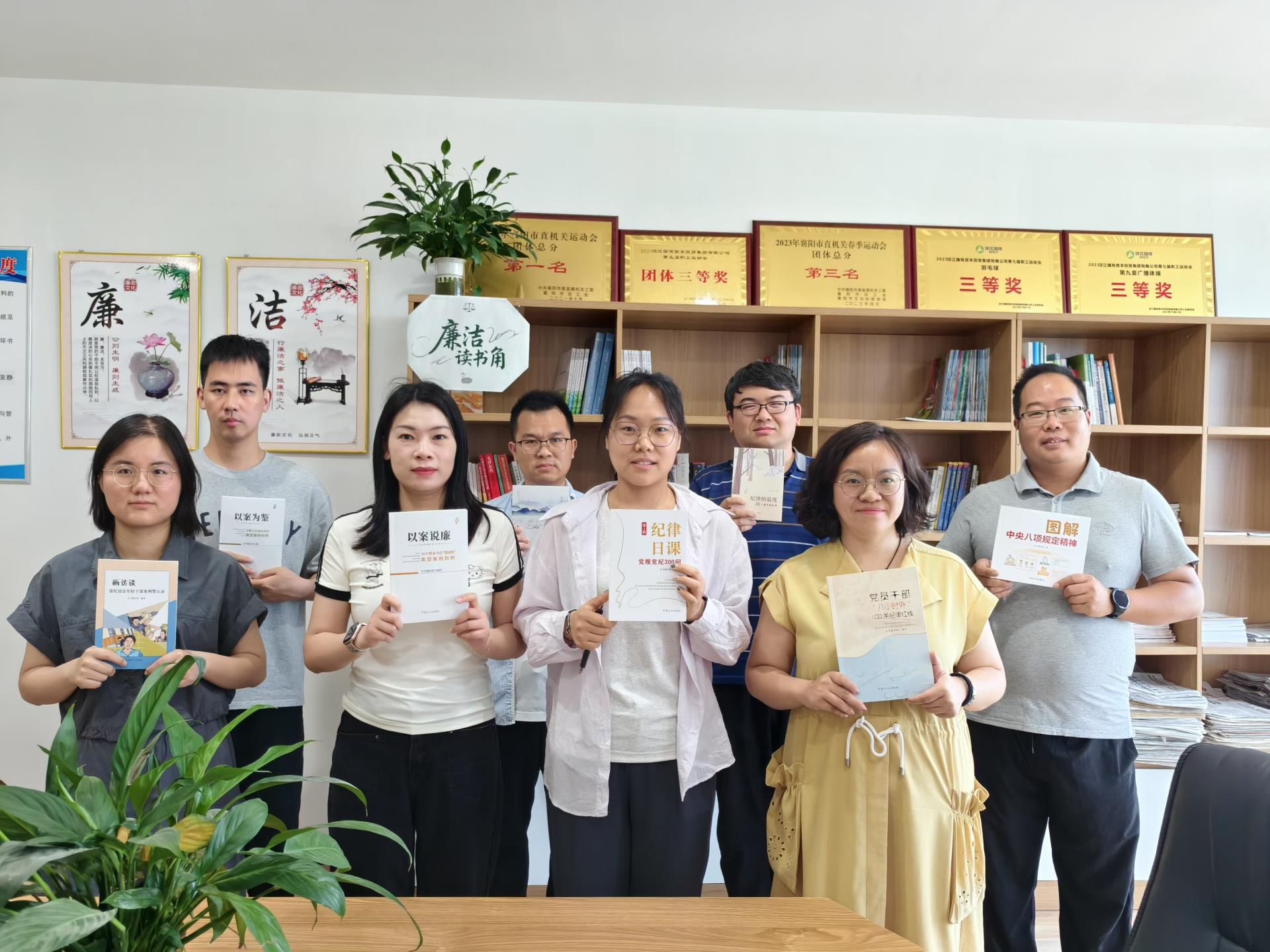 照片.jpg 照片.jpg