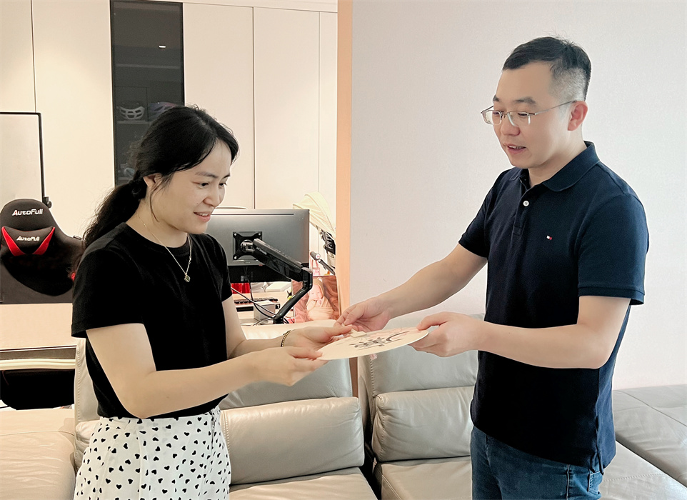 mtxx01.jpg mtxx01.jpg